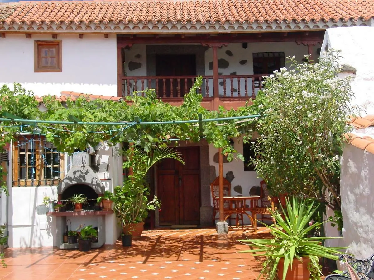 Casa Rural Guiniguada Santa Brigida  0*, Santa Brigida (Gran Canaria)